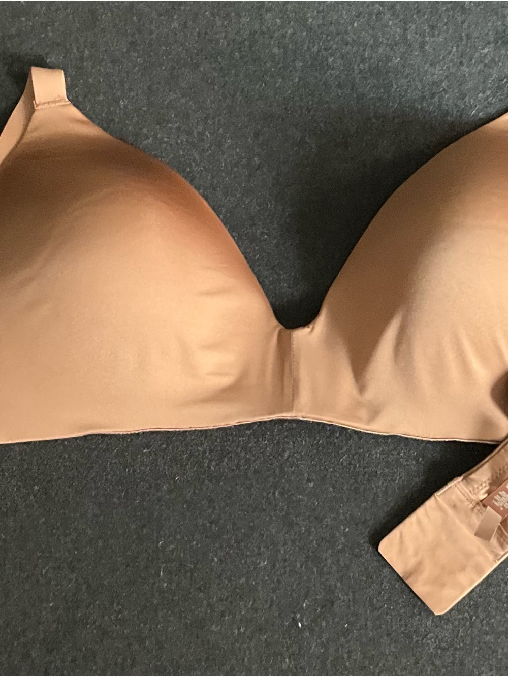 Skims Fits EverybodyT-Shirt bra RN 158973 42D